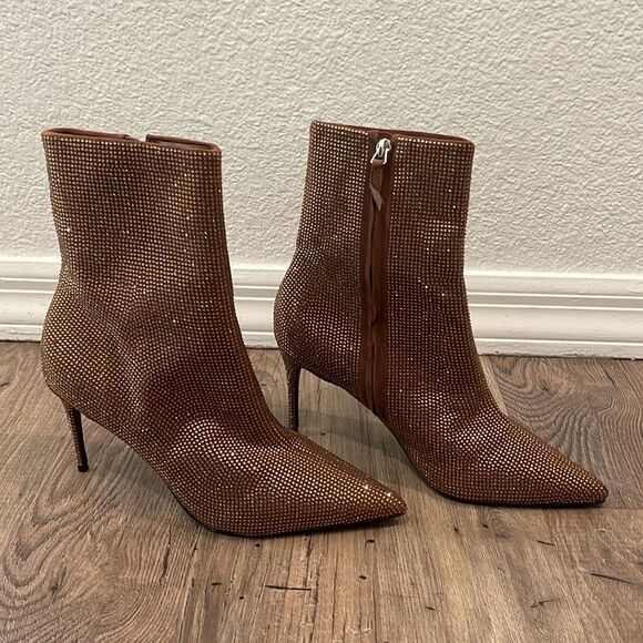 Black suede studio dahlia crystal embellished pointy boots - Picture 7 of 9